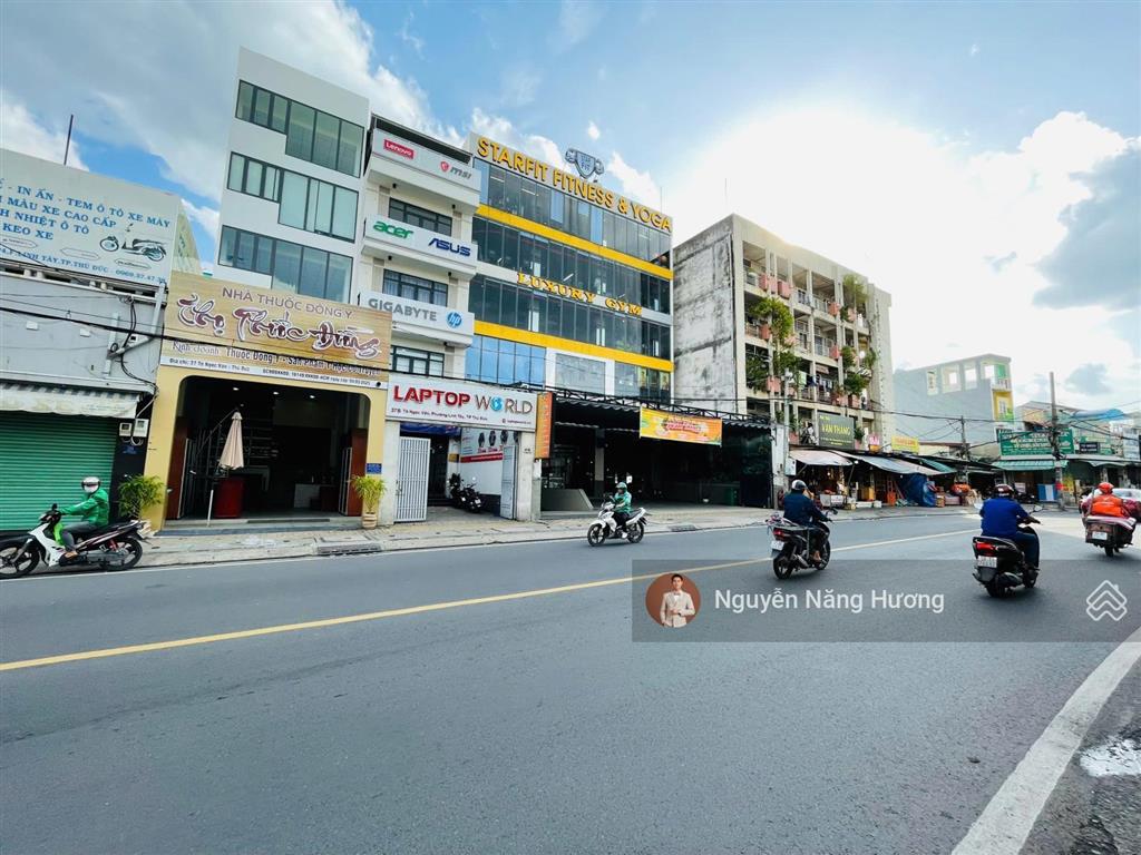 Building hầm 7 tầng mặt tiền tô ngọc vân ngay chợ thủ đức  ngang 15 x 28m sẵn hđt 150 tr/tháng
