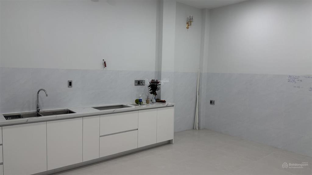 28 triệu/tháng, cho thuê dài hạn nhà mặt tiền 723 trương công định, tam thắng, tp.hcm (vũng tàu)