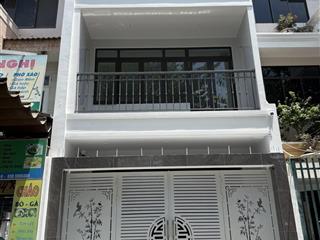 28 triệu/tháng, cho thuê dài hạn nhà mặt tiền 723 trương công định, tam thắng, tp.hcm (vũng tàu)