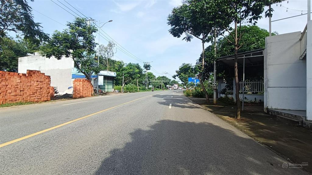 Siêu vị trí! bán đất mặt tiền đường nhựa chính võ văn kiệt