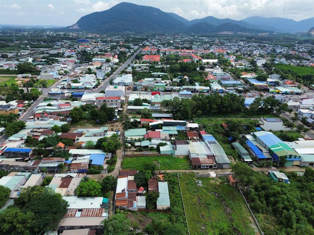 Bán lô góc 2 mặt tiền trung tâm phú mỹ ngang 60m, 100m² thổ cư