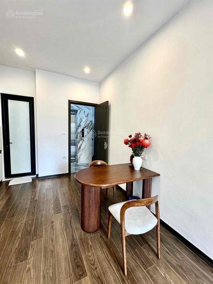 Căn hộ full nt tạ quang bửu 30m2. giá 5.5tr. gần đh bách khoa, xây dựng, ktqd. tel 0934 685 ***
