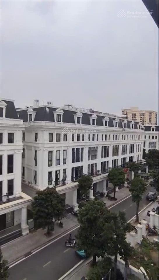 Cho thuê ccmn khép kín tân mai căn 21 louis 6 louis hoàng mai  full nt giá 3.3 triệu/tháng