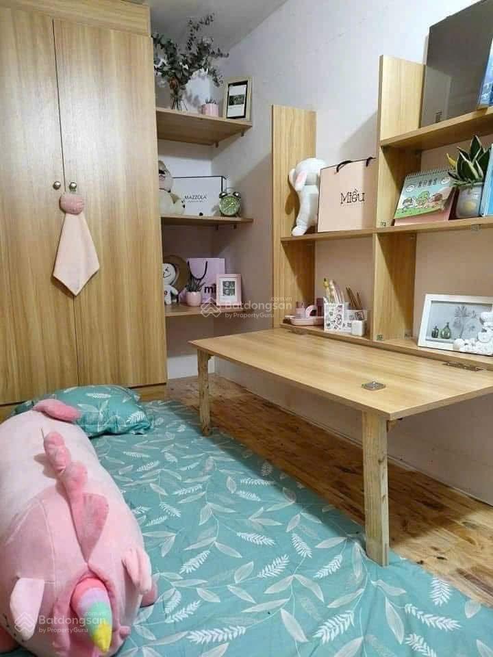 Ở ghép 4 bạn chung phòng. có vách ngăn riêng biệt (sleep box) full nt, giá 1.2tr