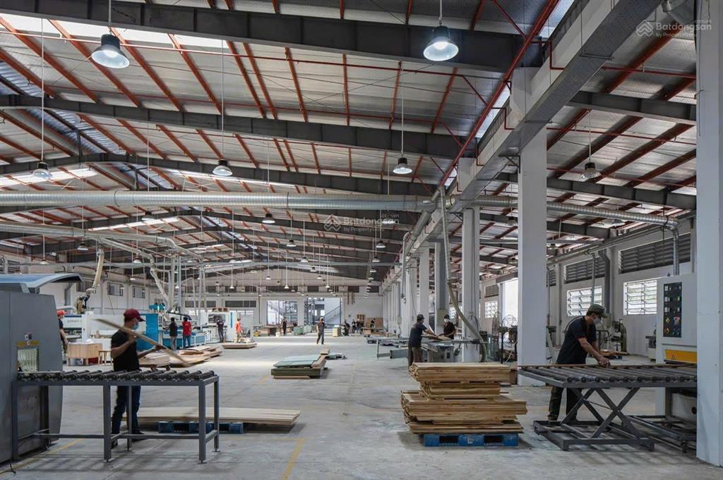 Chủ định cư nước ngoài cần bán miếng đất lớn mặt tiền đường hồ học lãm, q8, 45x80m  175tỷ