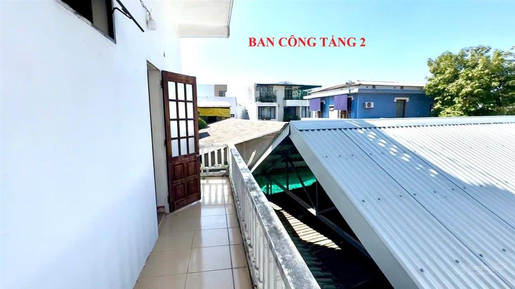 Bán nhà 2 tầng trung tâm tp huế  view hồ