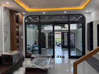 Bán nhà mỹ gia full nội thất, 100m2, 4pn, 4wc, giá ưu đãi chỉ 8,9tỷ tại nha trang
