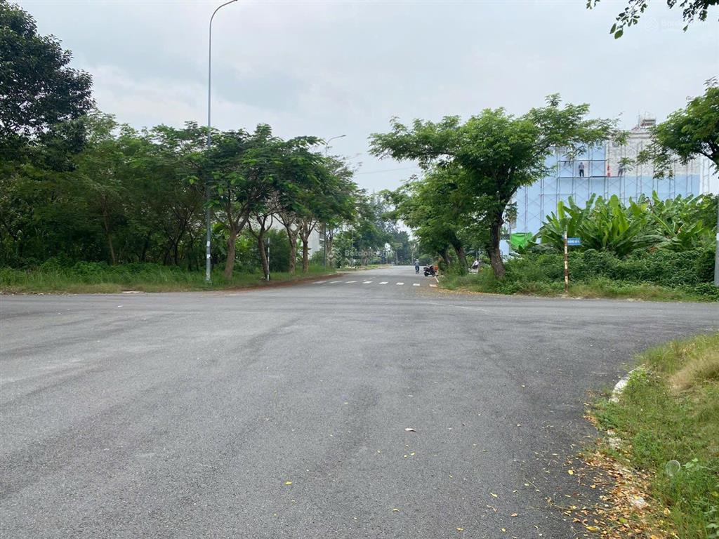 Đất nền kdc phú xuân  vạn hưng phú dt 5x25 (125m2) giá 46tr/m2 em thúy 0937 075 ***