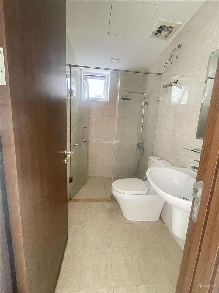 Bán gấp căn hộ 2pn hưng phát 2 silver star 75,2m2 chỉ 3.8tỷ có nội thất, có sổ hồng.  0902 534 ***