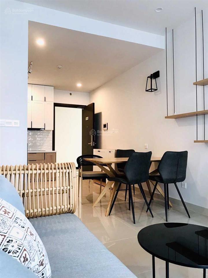 Bán gấp căn 2pn 2wc dragon hill 2 view phú mỹ hưng giá chỉ 4.4 tỷ.  0902 534 ***