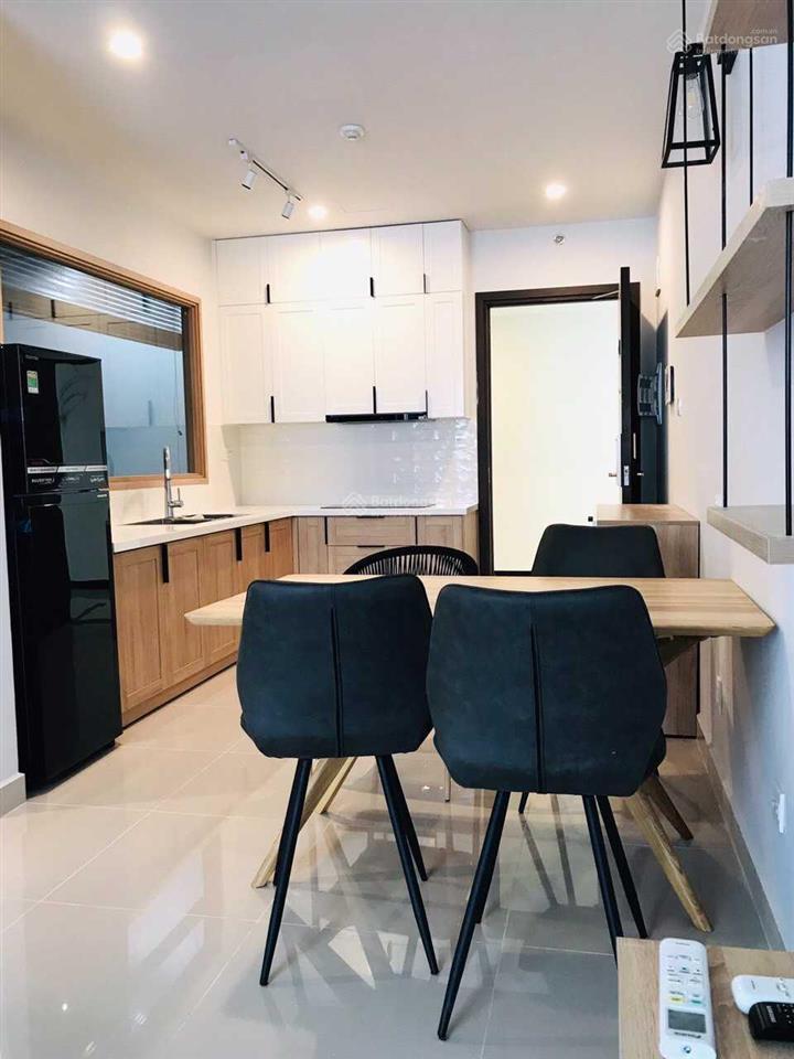 Bán gấp căn 2pn 2wc dragon hill 2 view phú mỹ hưng giá chỉ 4.4 tỷ.  0902 534 ***