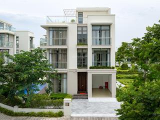 Bán gấp biệt thự 4 tầng 354m2 chỉ 37.8tr/m2 sổ đỏ lâu dài. nhà mới chưa ở. tại đồ sơn, hải phòng