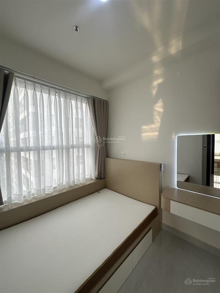 Cần bán căn ot 2pn 1wc  3.13 tỷ  htcb  50m2  sunrise riverside  view đẹp  hot 0909 113 ***