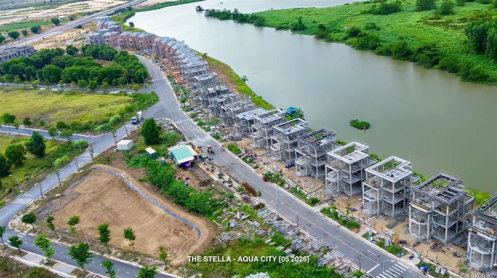 Cần bán nhà phố 6x19.5, riverpark 2, aquacity giá 6 tỷ sắp nhận nhà giá tốt 0909 113 ***