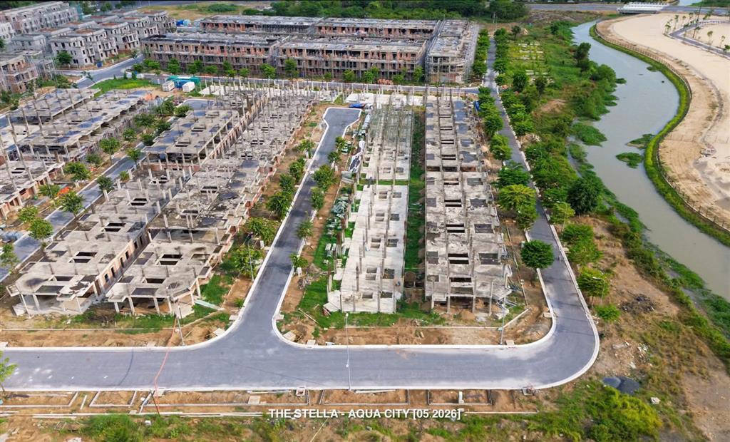 Cần bán nhà phố 6x19.5, riverpark 2, aquacity giá 6 tỷ sắp nhận nhà giá tốt 0909 113 ***