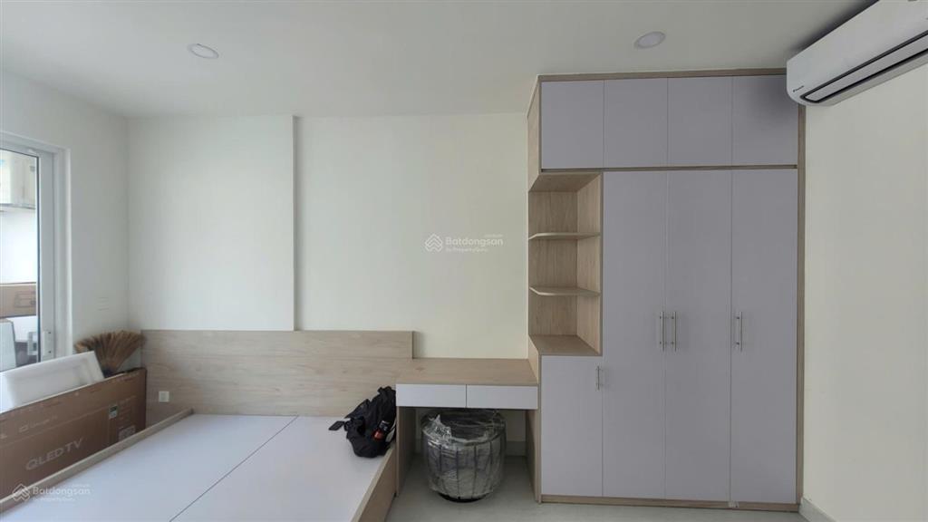 Cần bán ot sunrise riverside 30m2 full nội thất view nam 2.4 tỷ tầng cao view đẹp 0909 113 ***