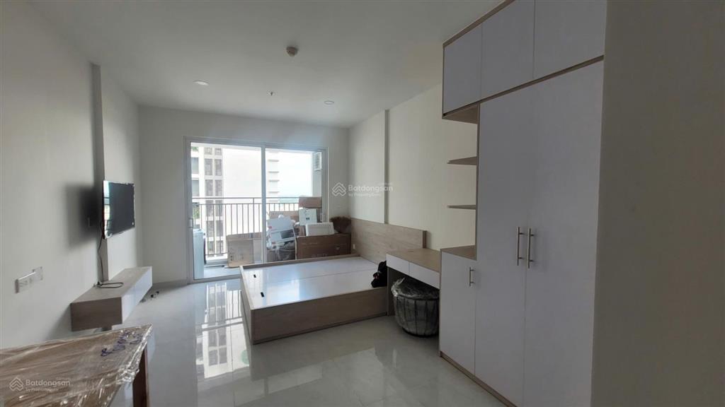Cần bán ot sunrise riverside 30m2 full nội thất view nam 2.4 tỷ tầng cao view đẹp 0909 113 ***