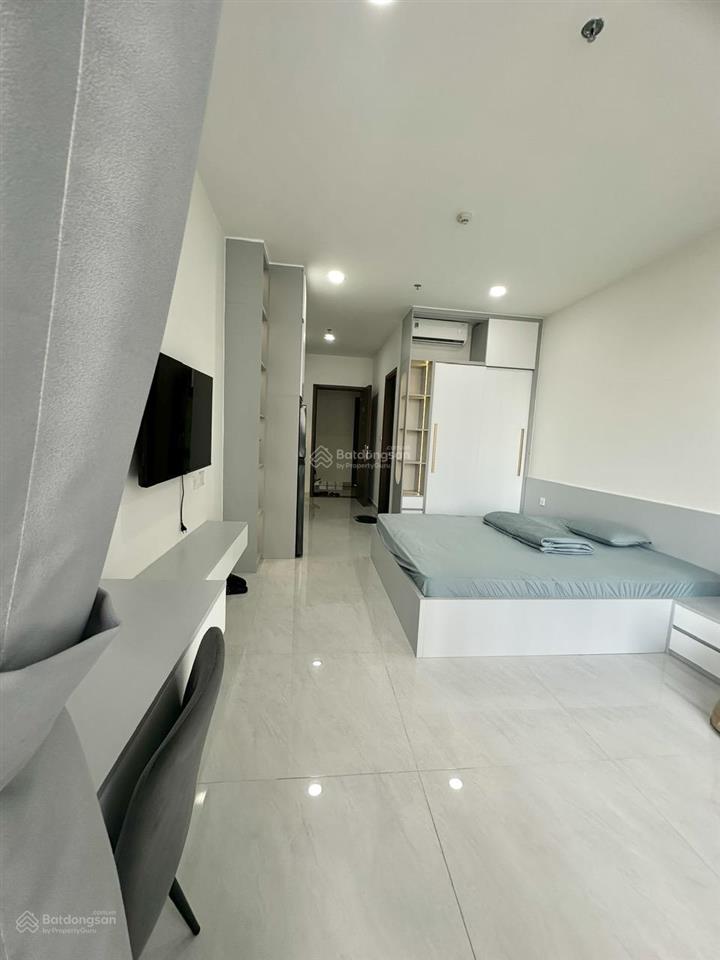 Cần bán căn ot 30m2 full nội thất (đẹp) view đẹp sẵn hđ thuê 2.5 tỷ sunrise riverside 0909 113 ***