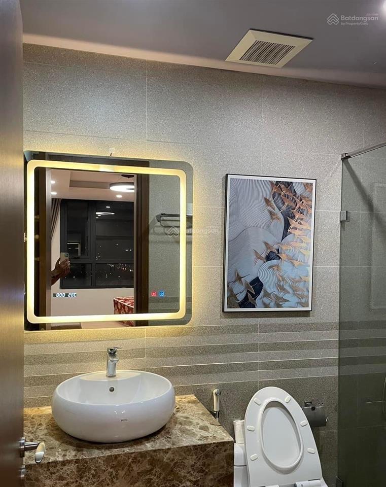 Chính chủ bán gấp căn hộ 2pn, 2wc tại kosmo tây hồ, dt 96m² 10,5 tỷ  0843 197 ***