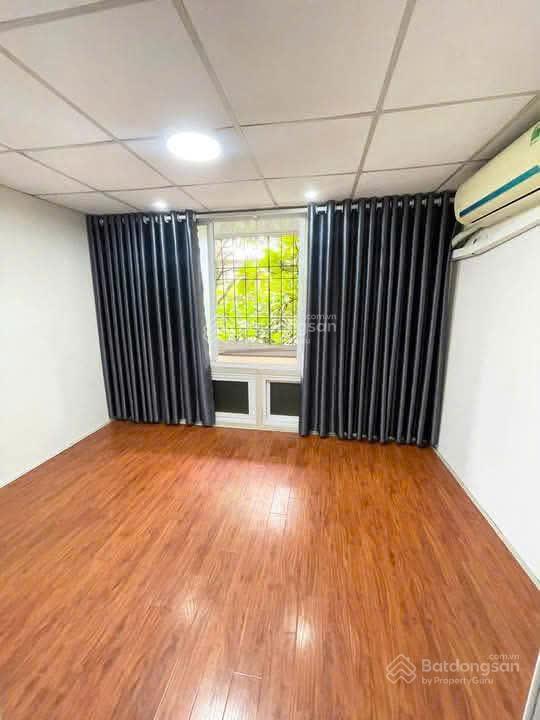 Bán căn hộ tập thể a10 nghĩa tân, 65m2 nhà đẹp 2 phòng ngủ, vs khép kín view sân chơi 3tỷ350