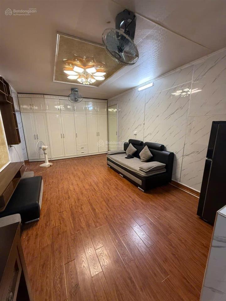 Bán căn hộ tập thể a10 nghĩa tân, 65m2 nhà đẹp 2 phòng ngủ, vs khép kín view sân chơi 3tỷ350