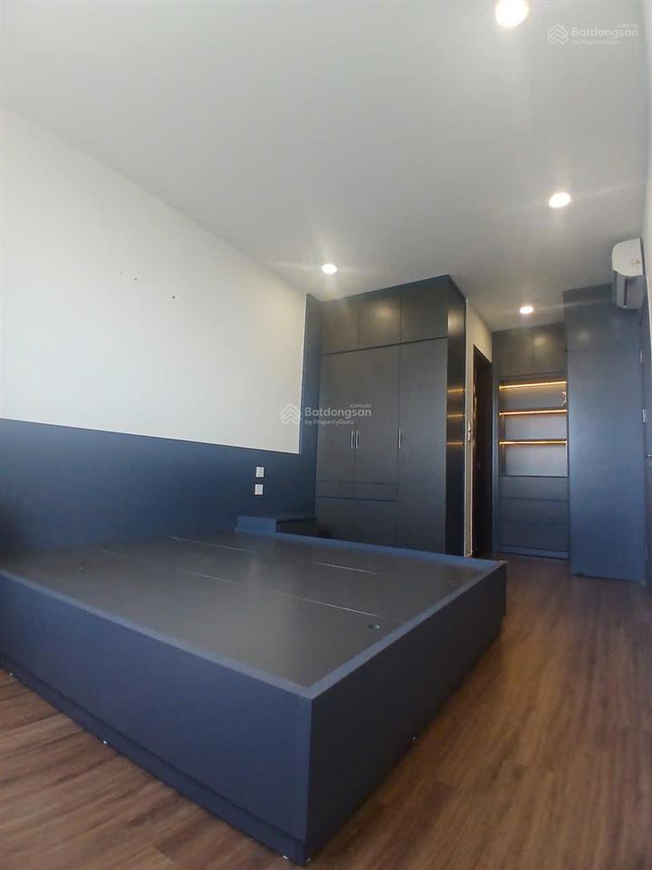 Chính chủ cần bán trước tết căn 2pn view pháo hoa vin cổ loa