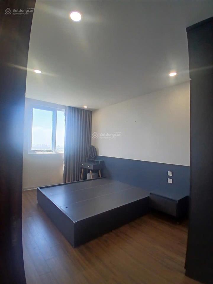 Chính chủ cần bán trước tết căn 2pn view pháo hoa vin cổ loa