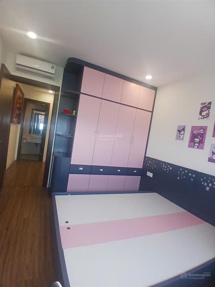 Chính chủ cần bán trước tết căn 2pn view pháo hoa vin cổ loa