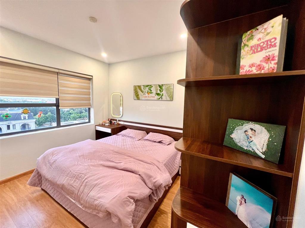 Giảm giá 500tr, chính chủ cần bán căn 3pn sát vinhomes riverside, full đồ.  ngay