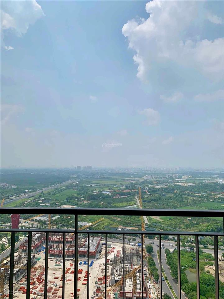 Chính chủ cho thuê studio zr1  nội thất cơ bản. giá chỉ 6tr/th bao phí dv