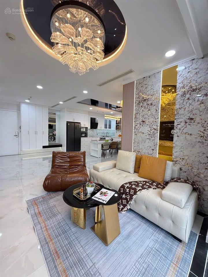 Bán căn 2pn diện tích lớn (86m2) vinhomes central park  giá chỉ 9,5 tỷ