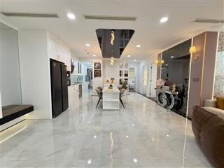 Bán căn 2pn diện tích lớn (86m2) vinhomes central park  giá chỉ 9,5 tỷ