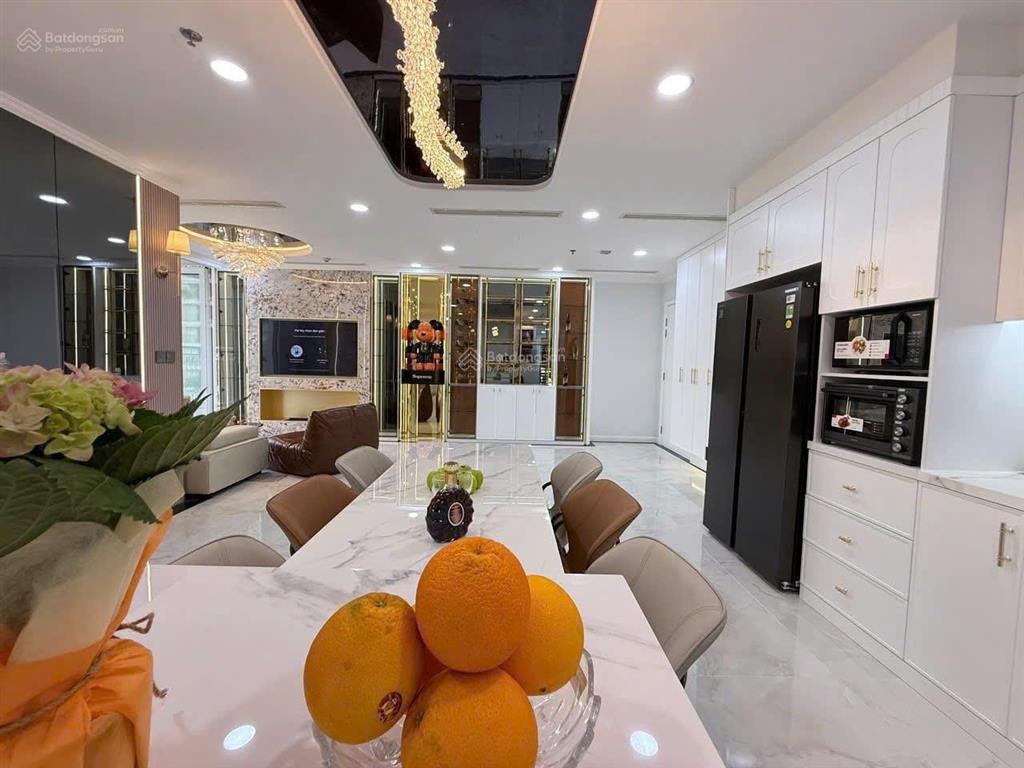 Bán căn 2pn diện tích lớn (86m2) vinhomes central park  giá chỉ 9,5 tỷ