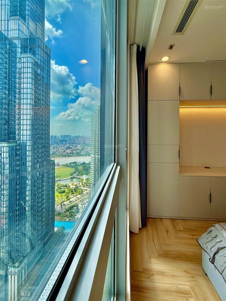 Bán căn 2pn diện tích lớn (86m2) vinhomes central park  giá chỉ 9,5 tỷ