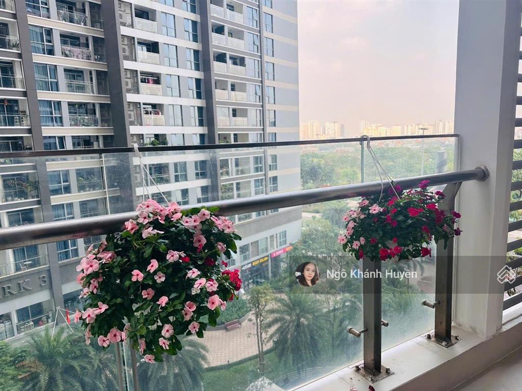 Siêu phẩm 3 phòng ngủ vinhomes  115m2 nội thất sang trọng, đã có sổ hồng