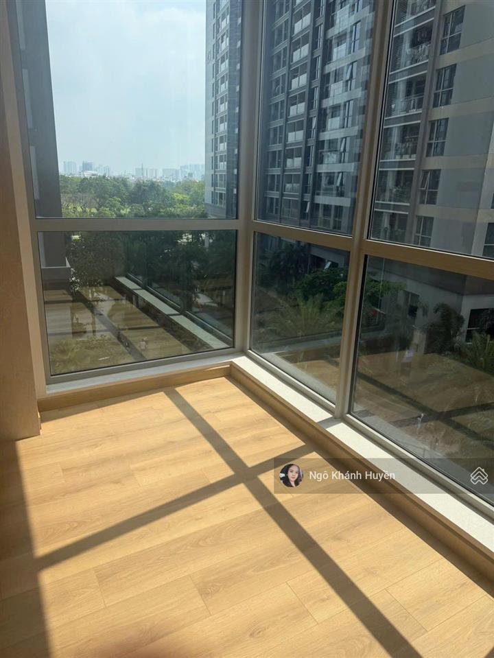 Danh sách 12 căn hộ 4 phòng ngủ đang rao bán tại vinhomes central park giá hợp lý, nội thất đẹp