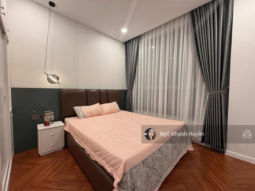 Bán gấp siêu phẩm penthouse vinhomes central park nội thất đẳng cấp 5 sao.  0901 692 ***