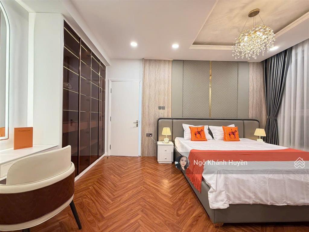 Bán gấp siêu phẩm penthouse vinhomes central park nội thất đẳng cấp 5 sao.  0901 692 ***