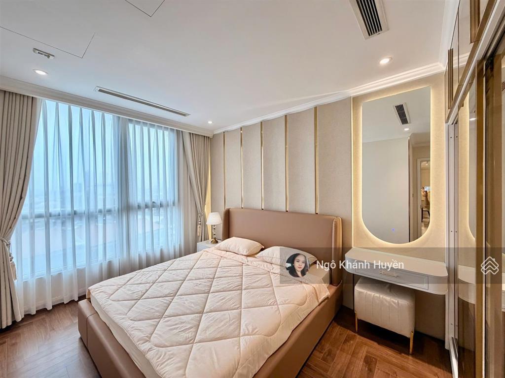 Tuyệt phẩm cần bán căn 2 phòng ngủ luxury view sông tại vinhomes central park