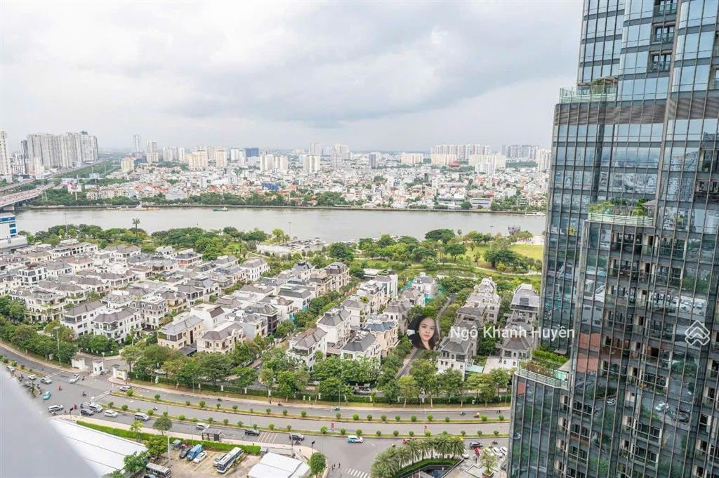 Tuyệt phẩm cần bán căn 2 phòng ngủ luxury view sông tại vinhomes central park