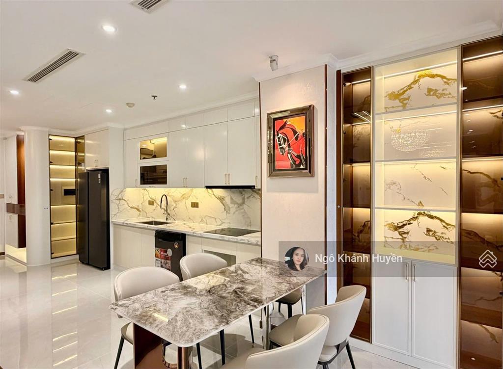 Tuyệt phẩm cần bán căn 2 phòng ngủ luxury view sông tại vinhomes central park