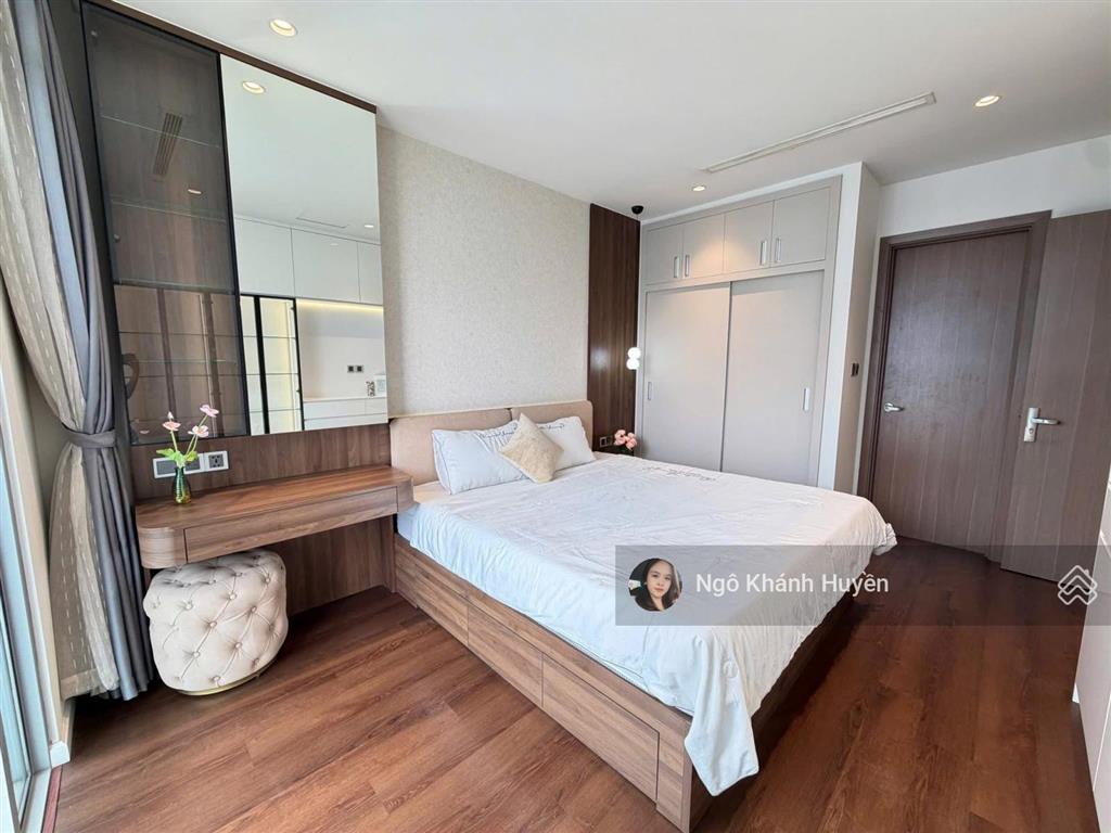 Bán căn 2pn park 2 vinhomes central park, 88m2 , view sông cực đẹp.
