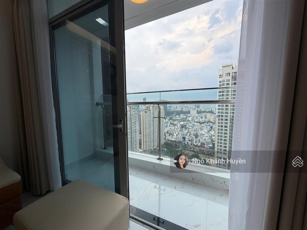 Bán căn 2pn park 6 vinhomes central park , 76m2  full nội thất đẹp , giá 11.6 tỷ bao phí
