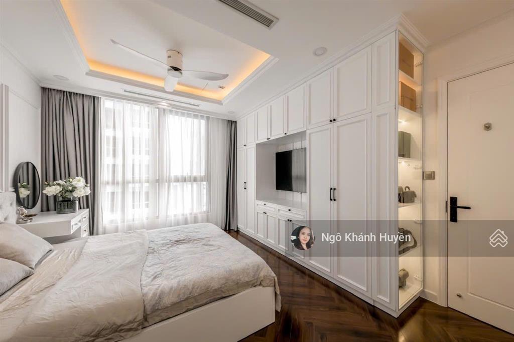 Siêu phẩm cần bán căn hộ vinhomes central park 3 phòng ngủ 108.7m2, nội thất luxury cực đẹp
