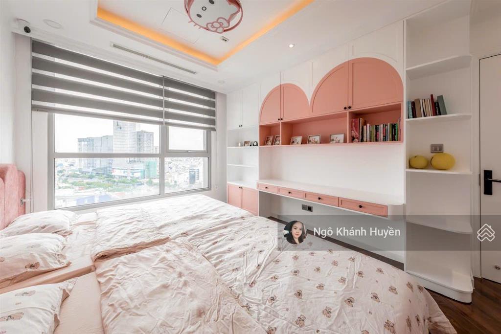 Siêu phẩm cần bán căn hộ vinhomes central park 3 phòng ngủ 108.7m2, nội thất luxury cực đẹp
