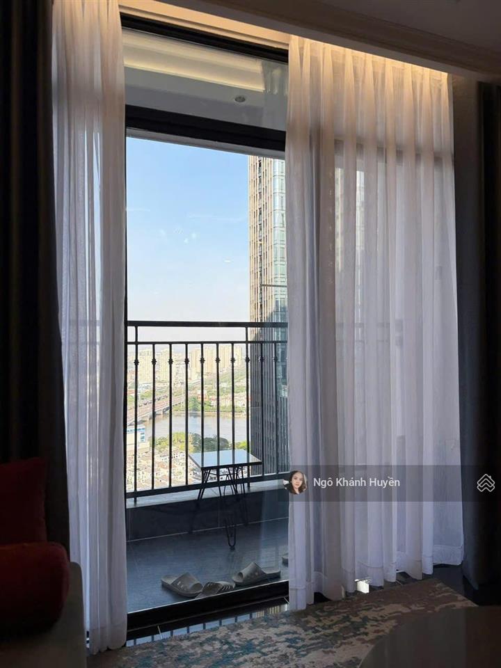 Bán căn hộ 3 phòng vinhomes central park 126m2 view trọn siêu công viên và sông sài gòn