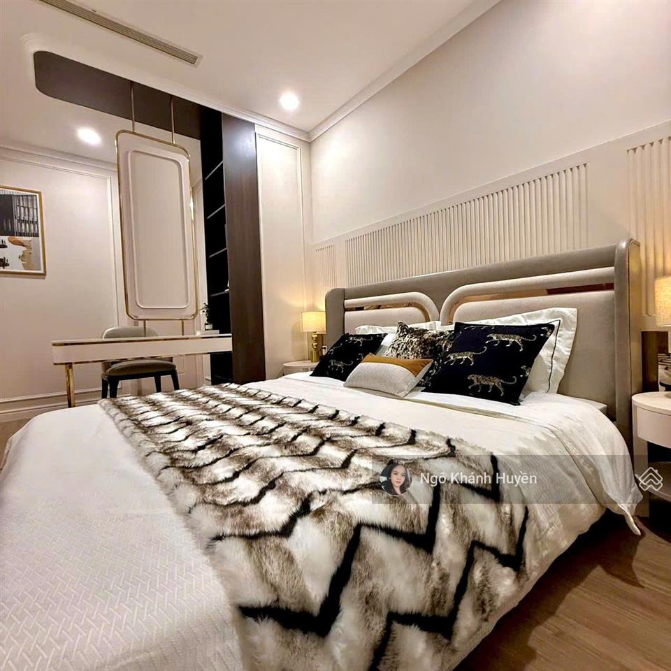 Bán nhanh siêu phẩm 4 phòng ngủ 150m vinhomes central park  nội thất cao cấp, hiện đại