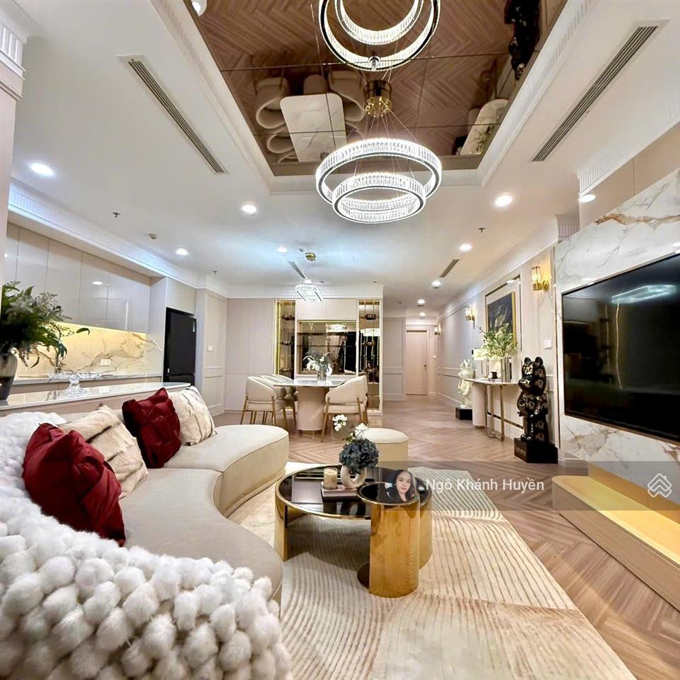 Bán nhanh siêu phẩm 4 phòng ngủ 150m vinhomes central park  nội thất cao cấp, hiện đại