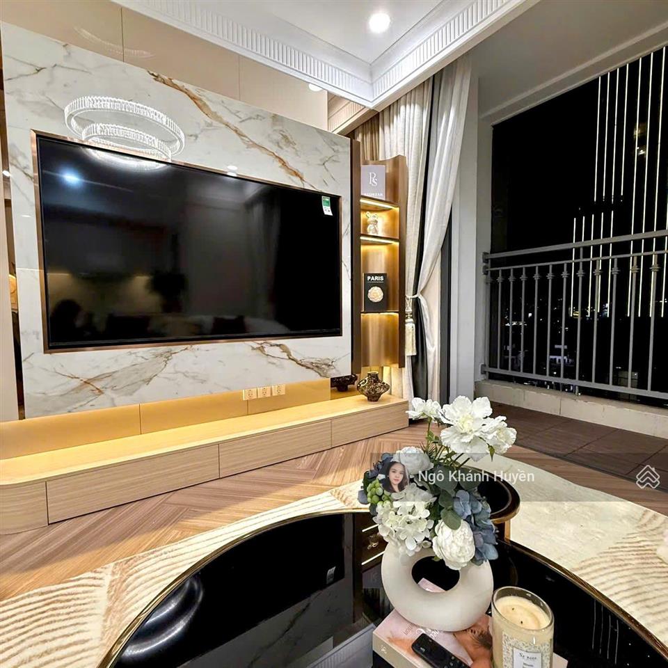Bán nhanh siêu phẩm 4 phòng ngủ 150m vinhomes central park  nội thất cao cấp, hiện đại