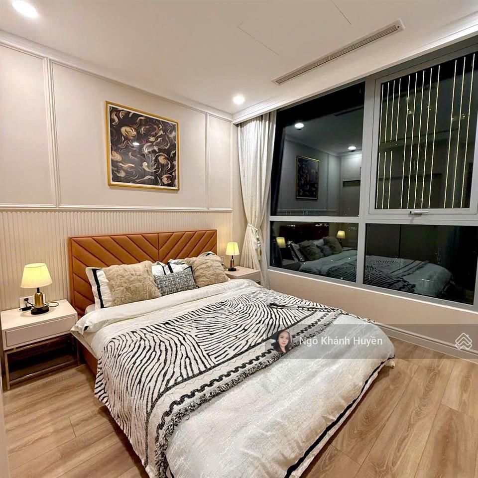 Bán nhanh siêu phẩm 4 phòng ngủ 150m vinhomes central park  nội thất cao cấp, hiện đại